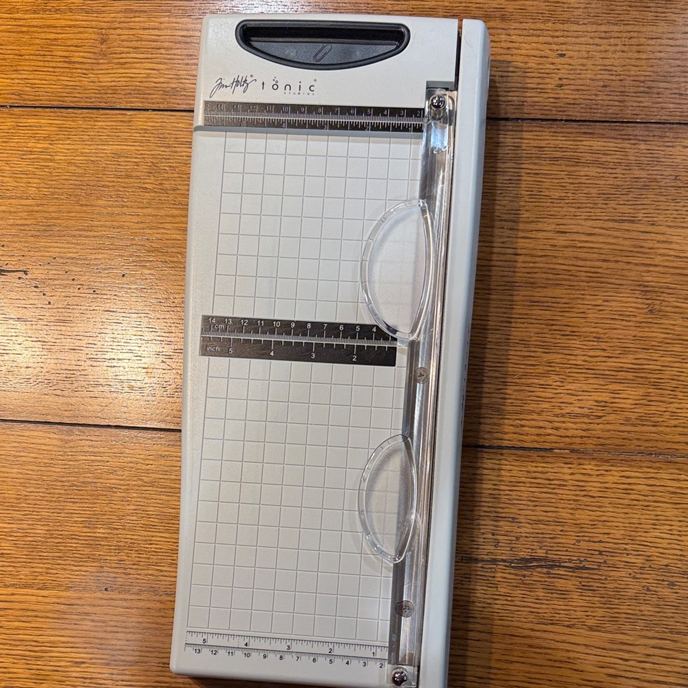 Tim Holtz tonic Guillotine Paper Trimmer